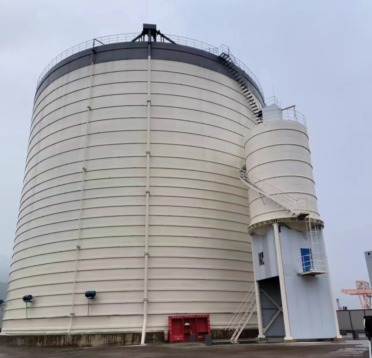 嘉定10万吨水泥钢板库